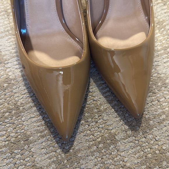 Steve Madden pointed toe nude stilleto heel - Picture 3 of 5